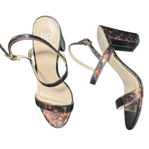 BP Lula Tortoise Shell Faux Patent Leather Block Heel Sandals Size 10
